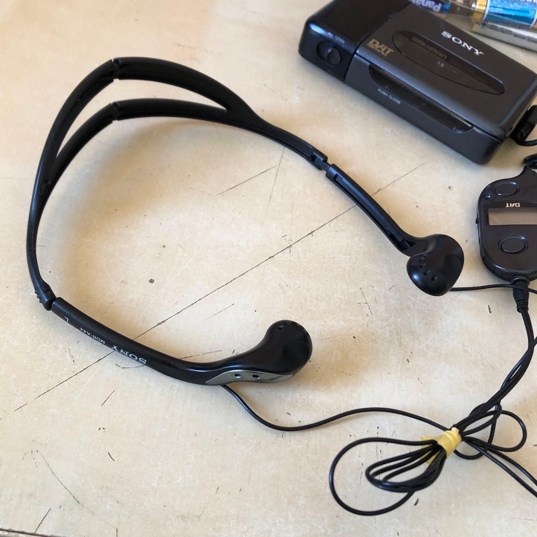 通電 SONY WMD-DT1 DATウォークマン 純正ヘッドホン付