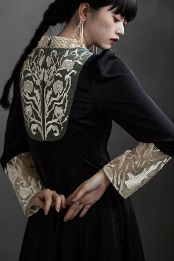 etoll. バック刺繍ドレス Sサイズ