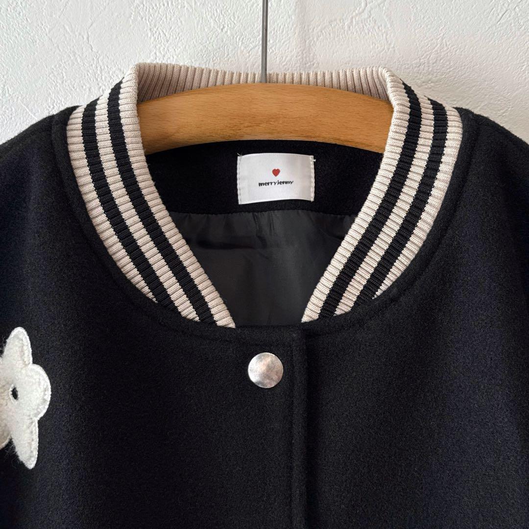 merry jenny フラワースタジャン パイル刺繍 花 オーバーサイズ 黒