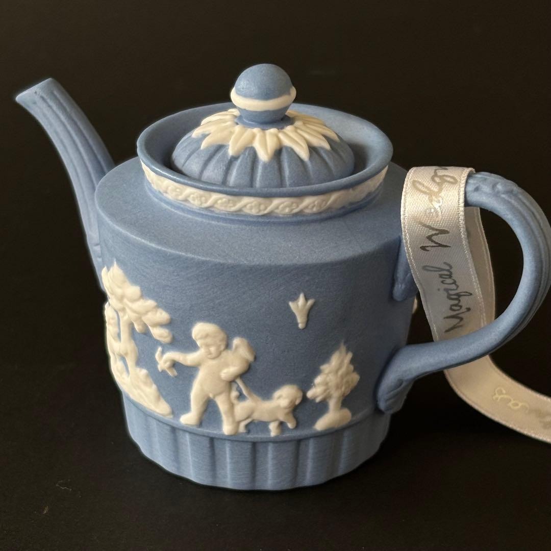 ウェッジウッド　ホリデーオーナメント　クリスマス　ティーポット　カップ＆ソーサー