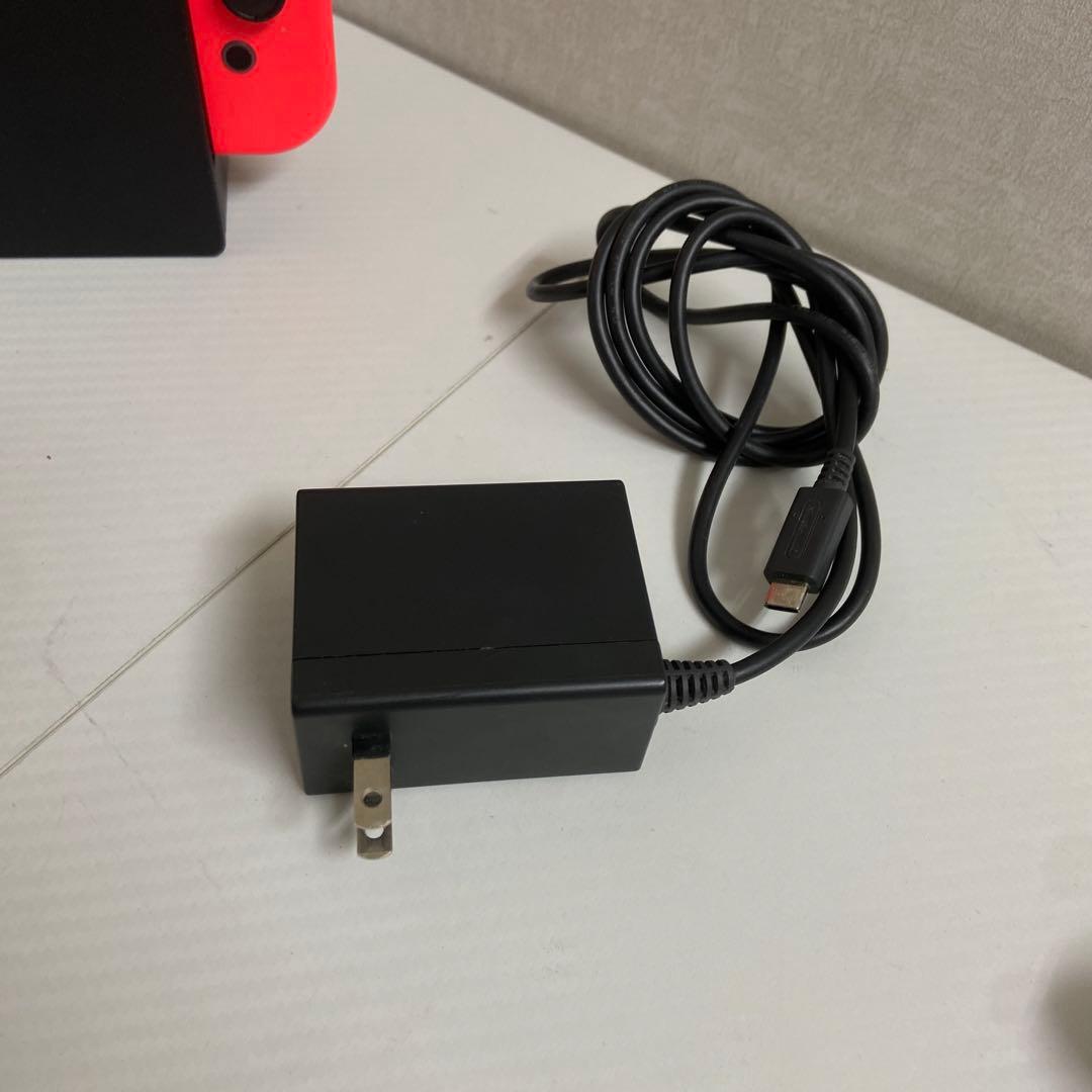 Nintendo Switch⭐️本体Joy-Con ネオンブルー　ネオンレッド