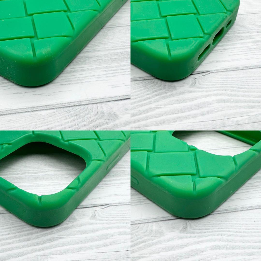 【美品】ボッテガヴェネタ イントレチャート iPhone15Pro ケース 緑色