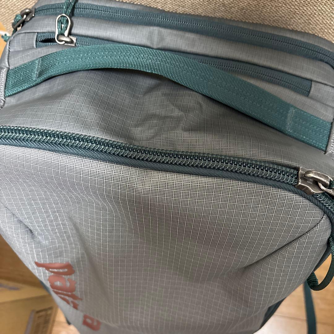 パタゴニア ブラックホール　ミニmlc30 ノーブルグレー