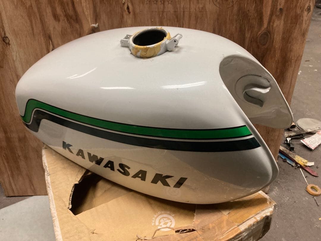 350ss 250ss KAWASAKI 純正タンク　カワサキSS マッハ2
