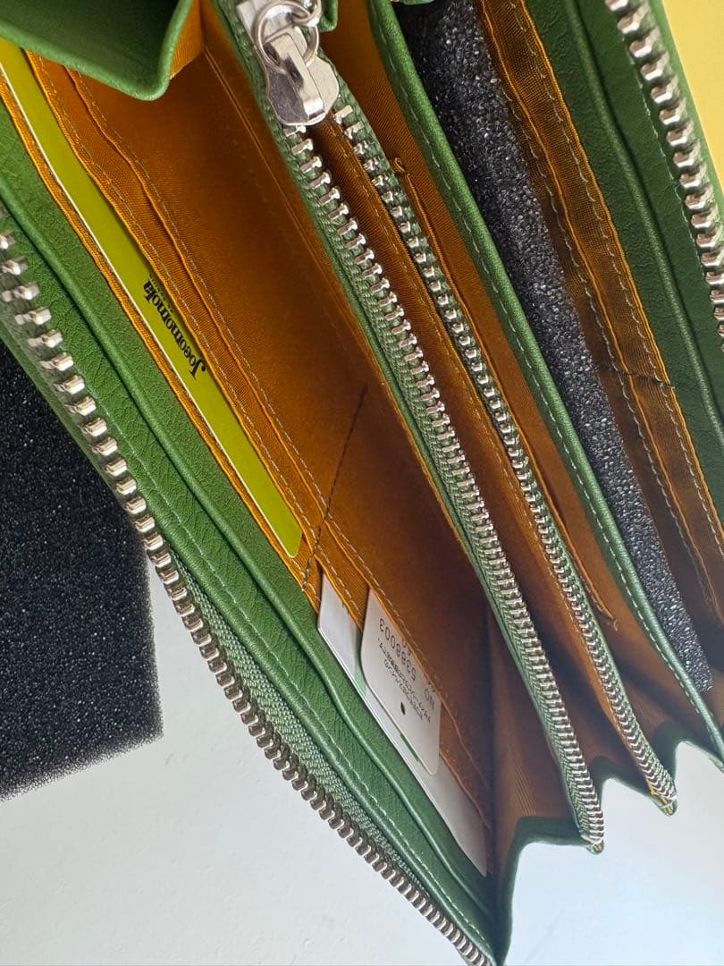 ホコモモラ L字ファスナー長財布