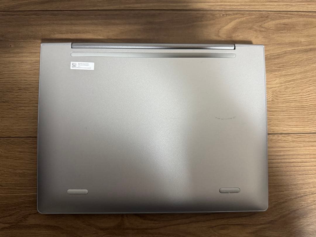 Lenovo 10.1インチ 2-in-1タブレット 本体