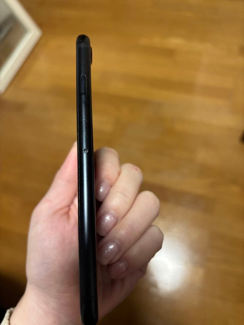 Apple iPhone SE2本体