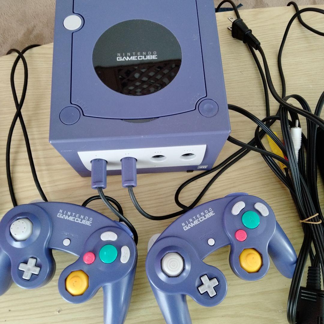 ゲームキューブ本体セット（コントローラ×2・どうぶつの森ソフト）