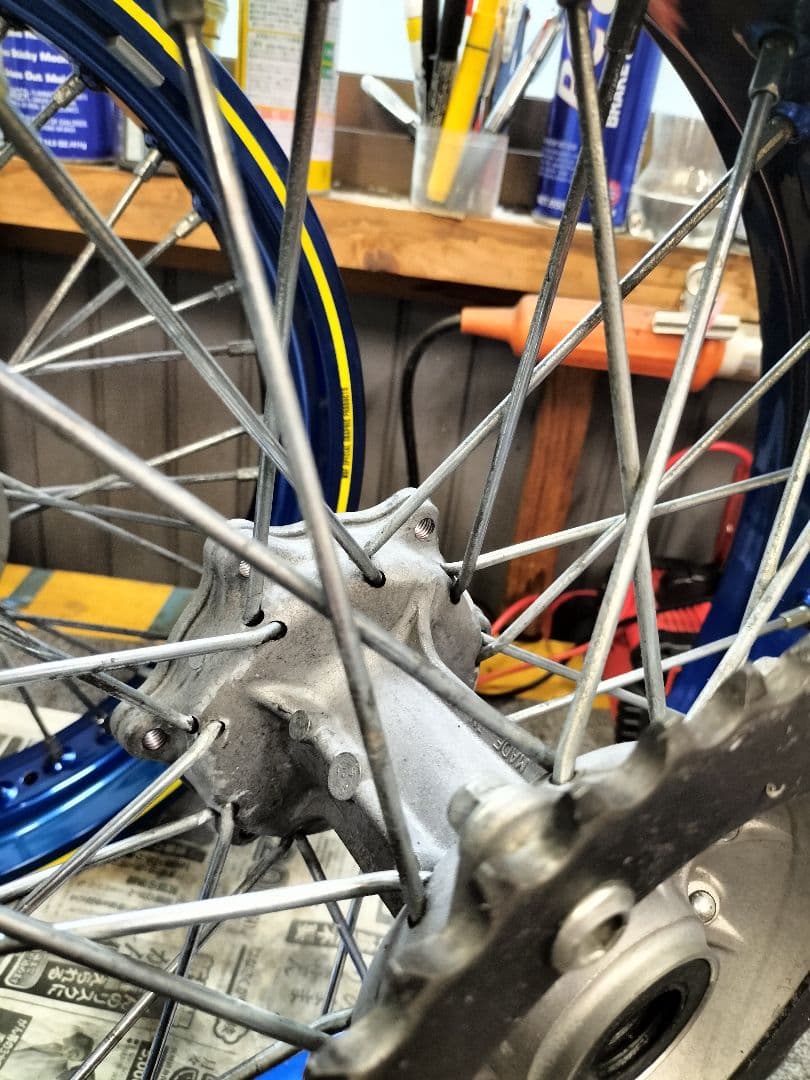 Dトラッカー、KLXシリーズ用ワイドリム前後セット