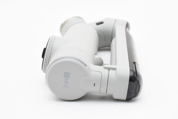 ■ ほぼ新品 ■ インスタサンロクマル Insta360 Flow Pro