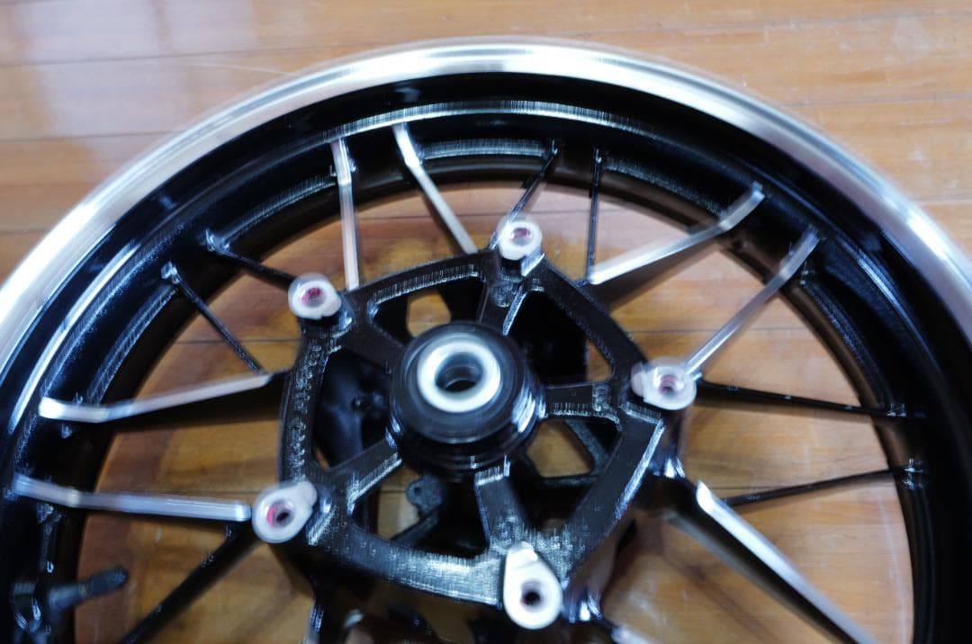 Z900RS 純正フロントホイール