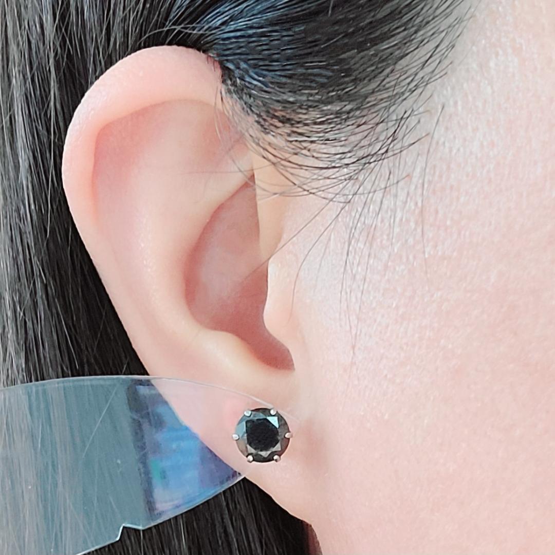 男女兼用 1.35ct ブラック ダイヤモンド Pt900 片耳 ピアス 鑑別