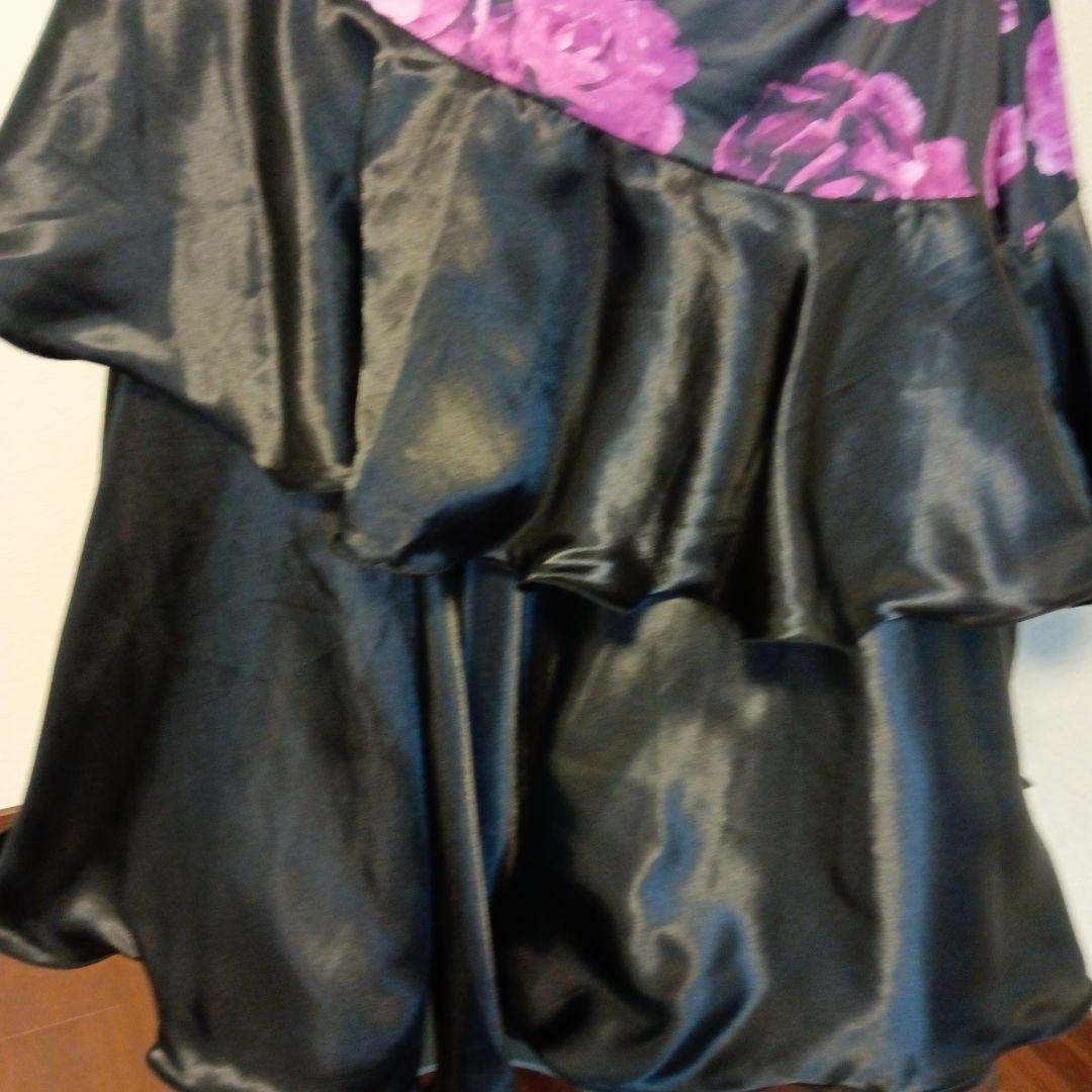 専用✨️豪華✨️社交ダンス用ツ―ピ―スドレス 黒と紫の花柄（M〜Ｌサイズ）