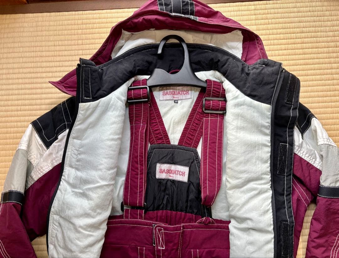 SASQUATCH（サスクワッチ） の ヴィンテージ・スキーウェア上下セット