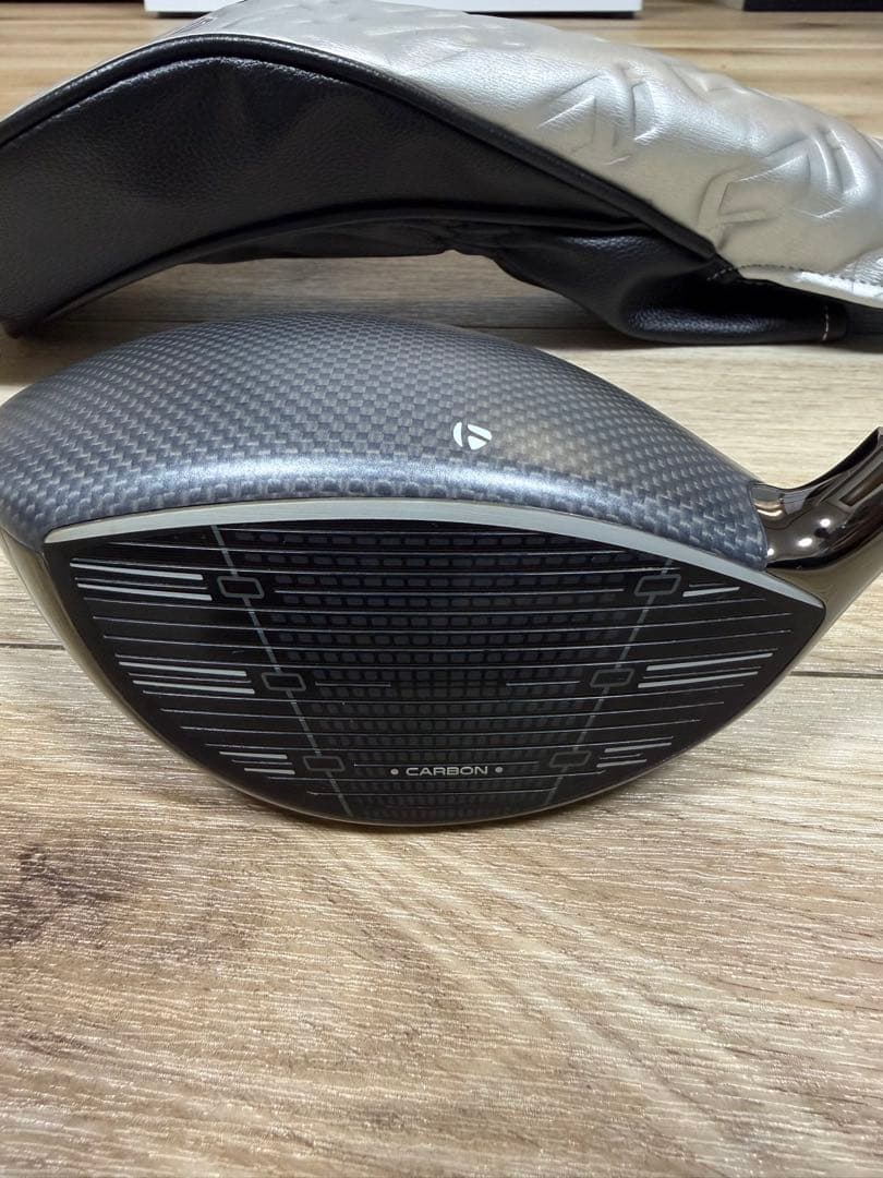 TaylorMade　Qi35 ドライバー　9度 (ヘッドカバー付き)
