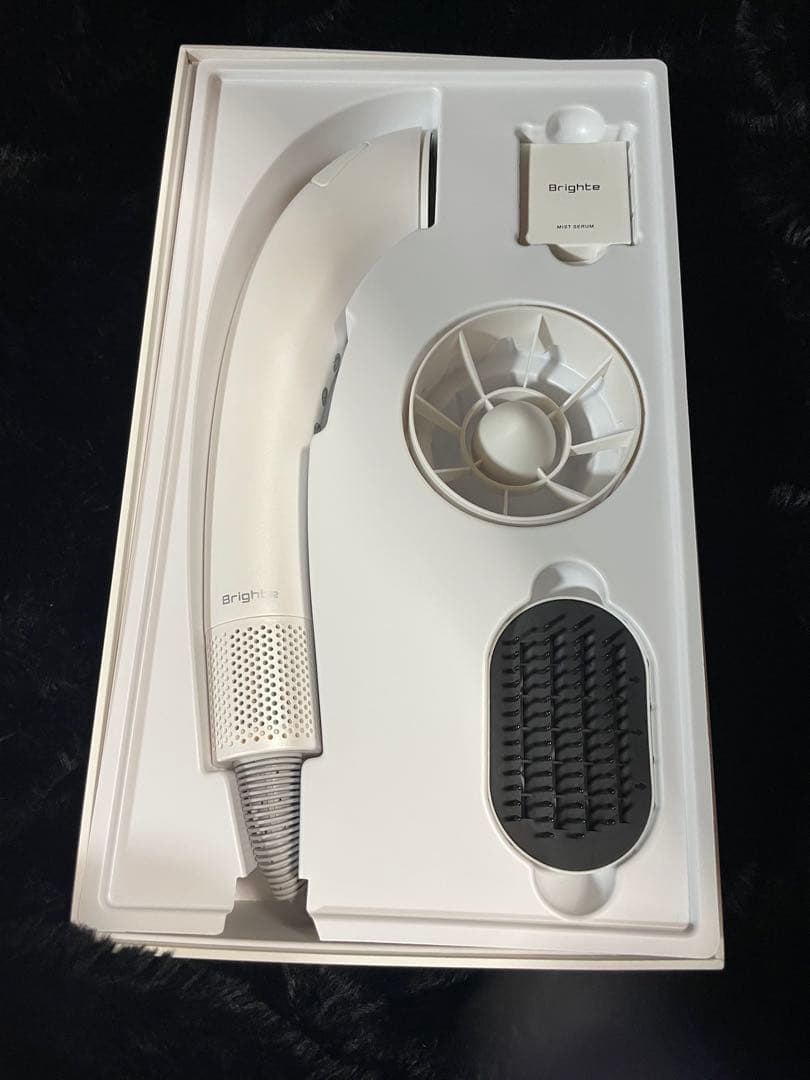Brighte シャワードライヤー 白 美品