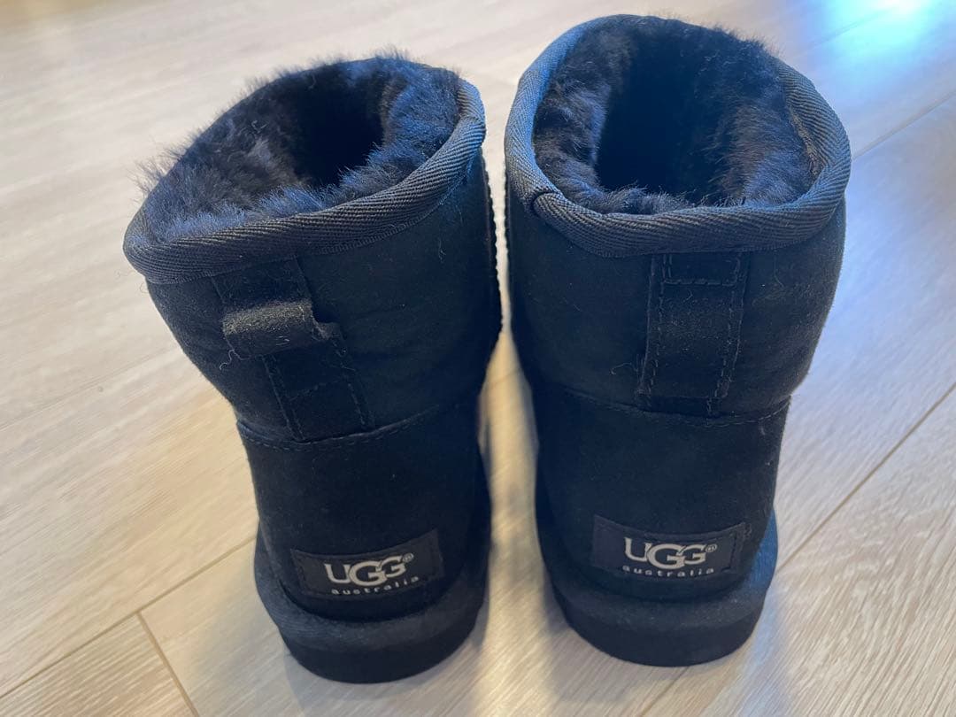 【イロイロ】UGG ムートンブーツ（ブラック）