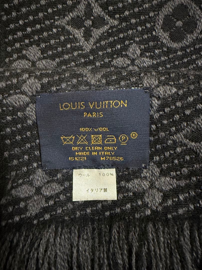 LOUIS VUITTON マフラー　エシャルプ・モノグラム クラシック