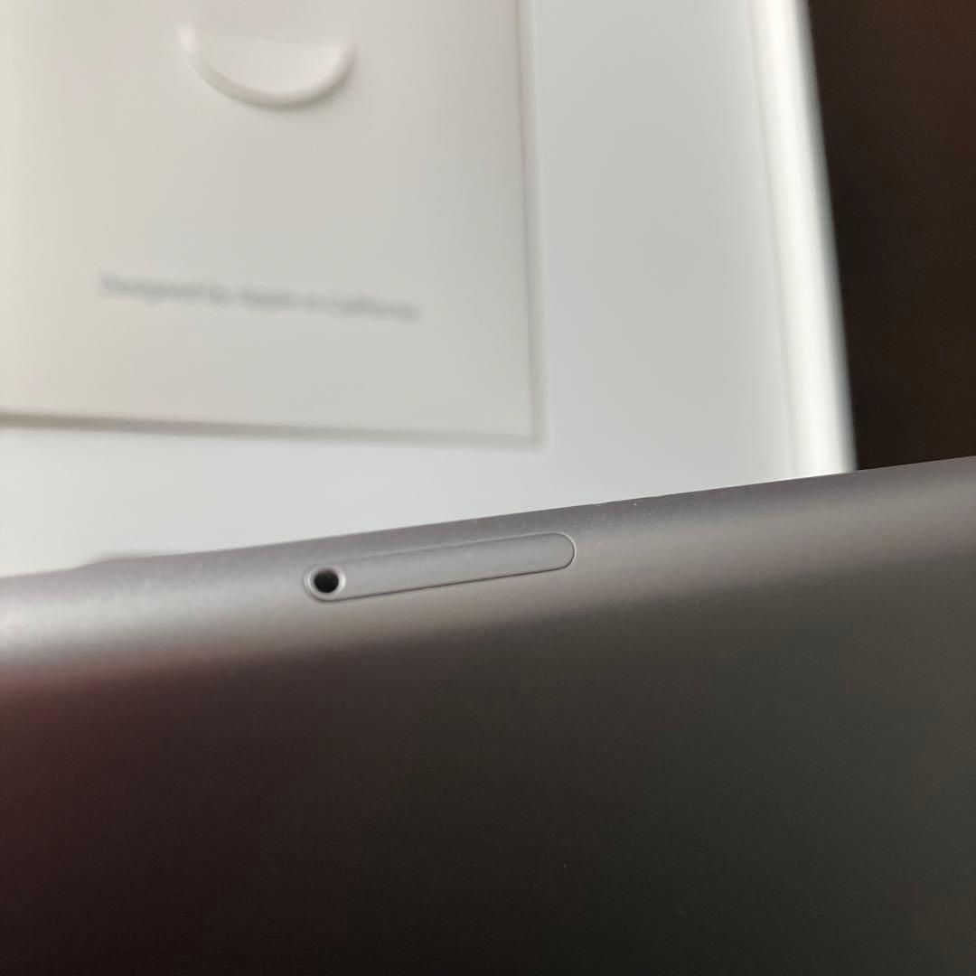 iPad本体 iPAD A1567 Air 128GB