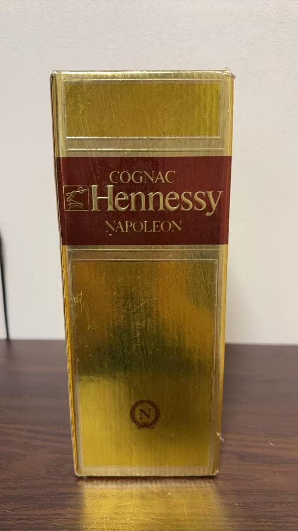 未開栓 ヘネシー ナポレオン コニャック 金キャップ 700ml 40% 箱付き