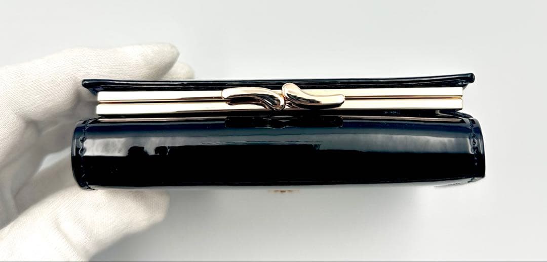 【新品✦人気】Vivienne Westwood 三つ折り財布 ブラック/黒