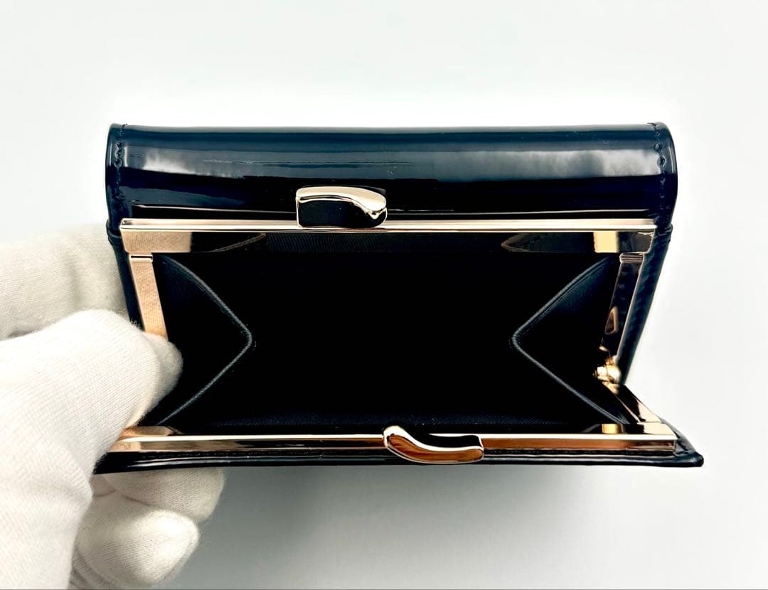 【新品✦人気】Vivienne Westwood 三つ折り財布 ブラック/黒