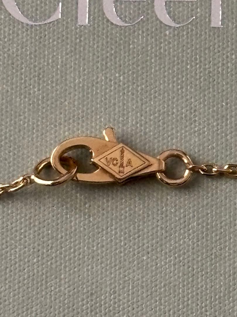 ヴァンクリーフ&アーペル　フリヴォルミニペンダント