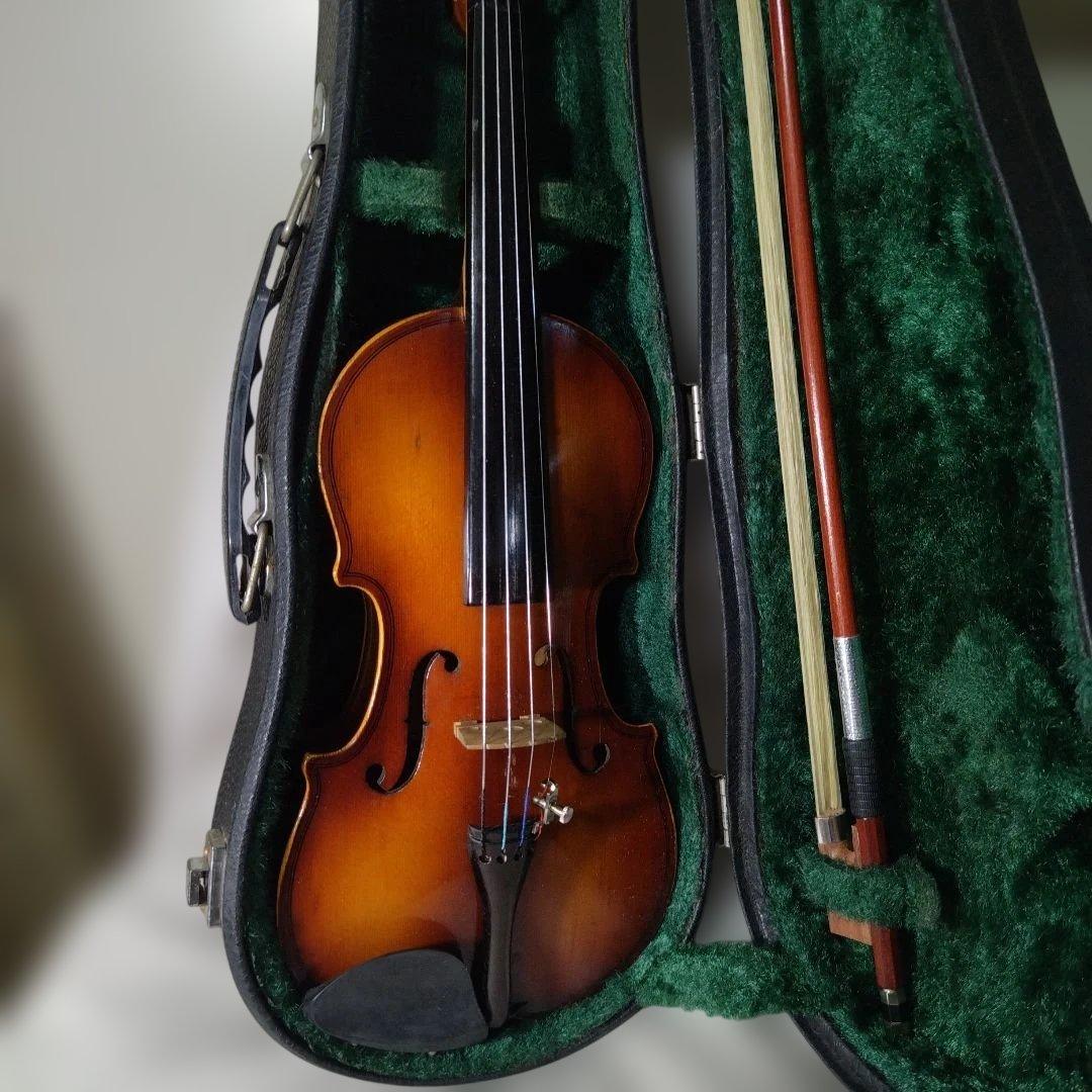 ♥5才前後の子供用♥スズキバイオリン1/8♥品番11♥弓、ケ―ス、松脂付き