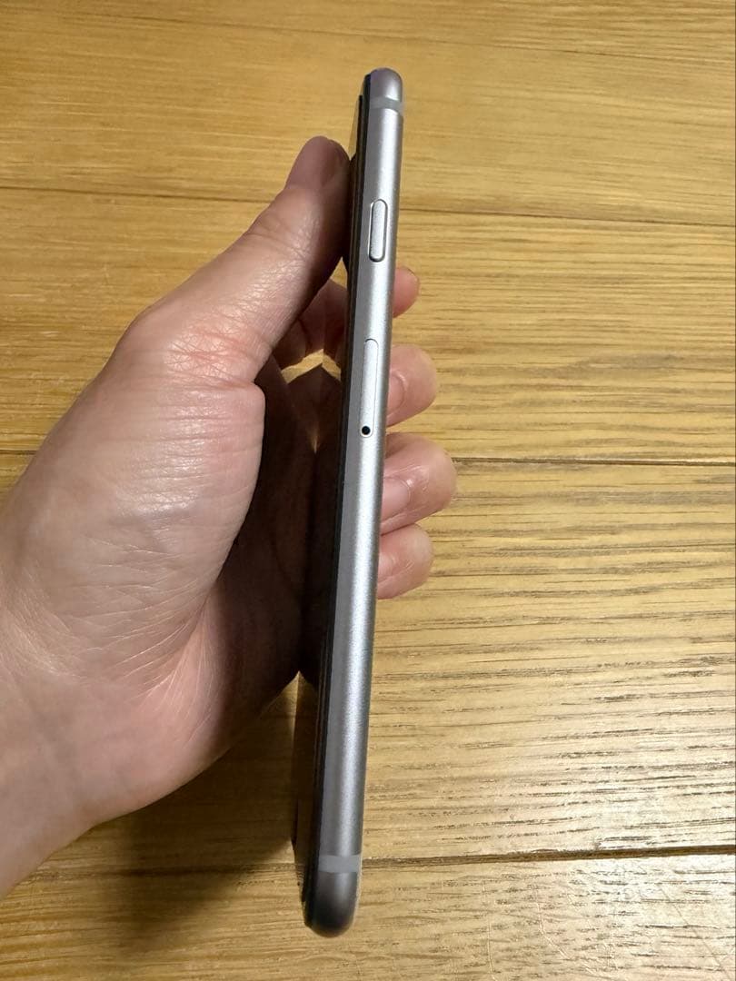 ☆極美品★Apple iPhone 6 64GB スペースグレー