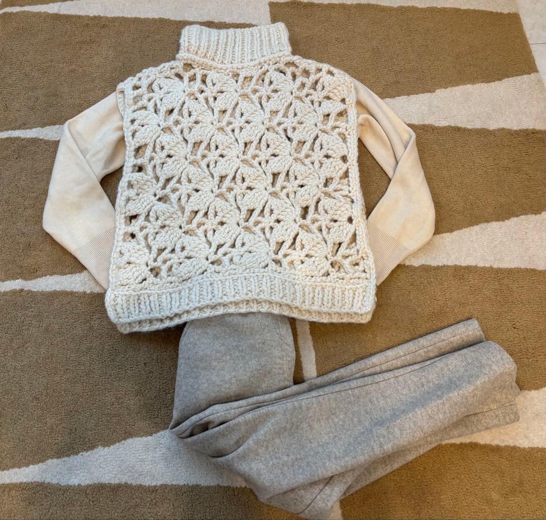 《新品タグ付》TOMORROWLAND（トゥモローランド）白ニット編みベスト