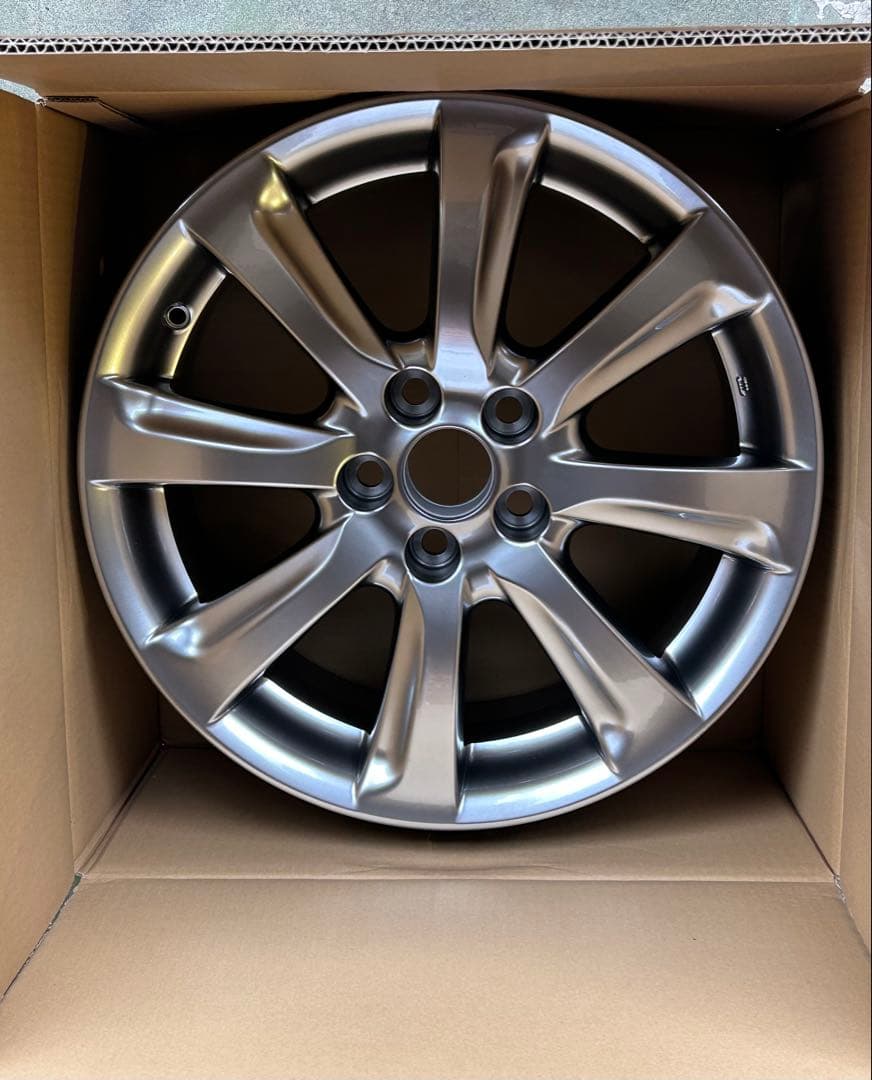 新品 クラウン純正アルミ GRS204 18インチ 4261A-30050