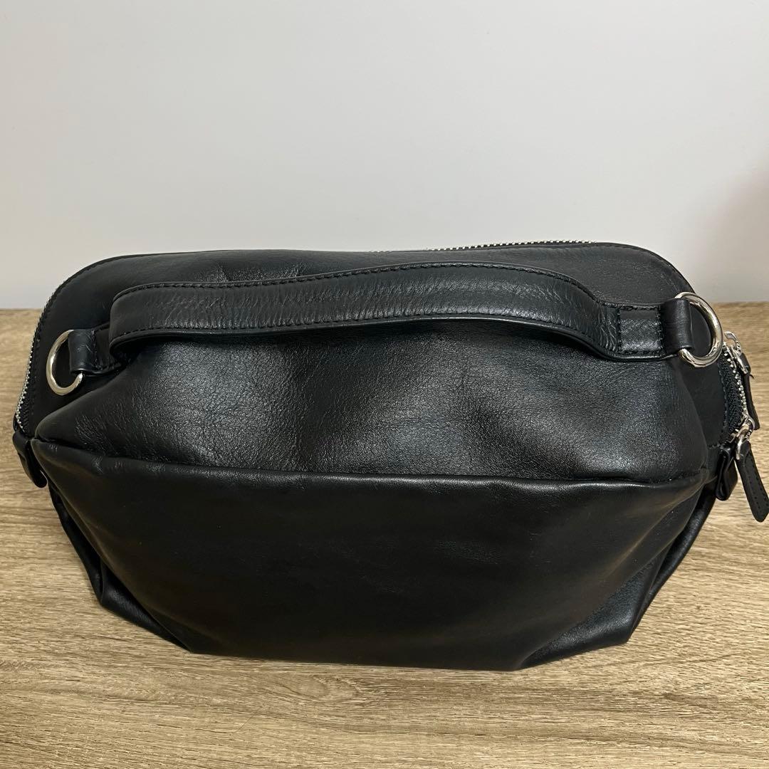 ear PAPILLONNER 牛革 ショルダーバッグ 黒 ブラック