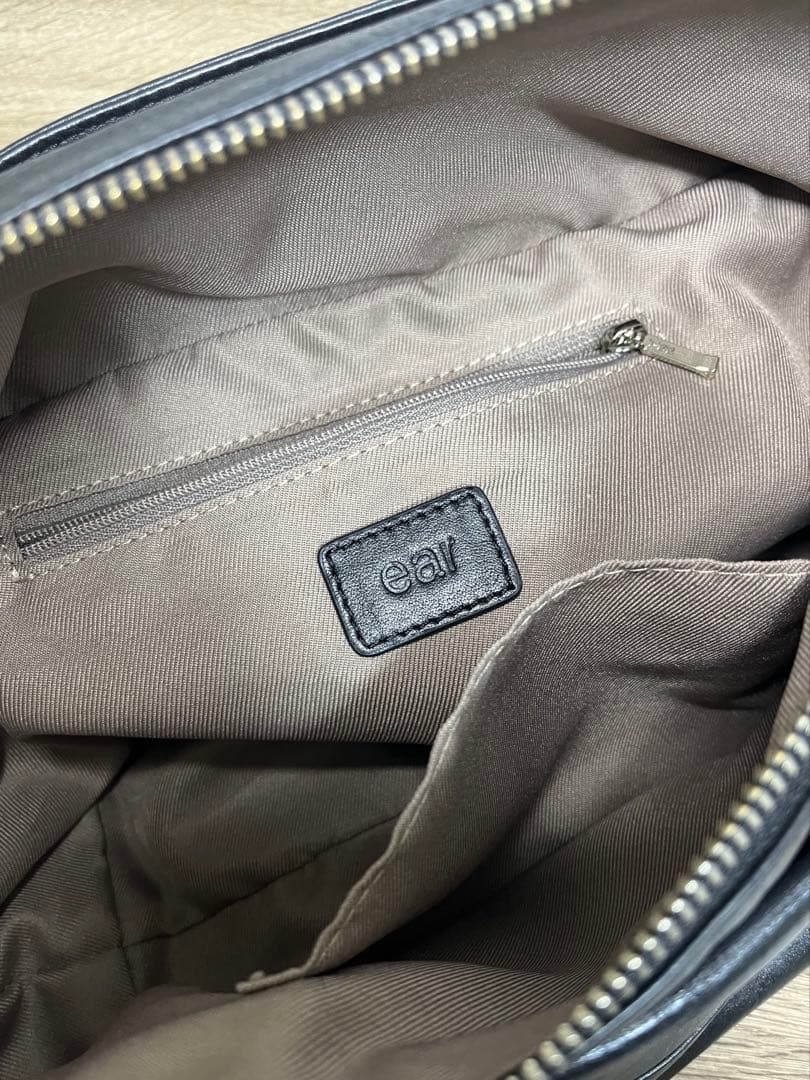 ear PAPILLONNER 牛革 ショルダーバッグ 黒 ブラック