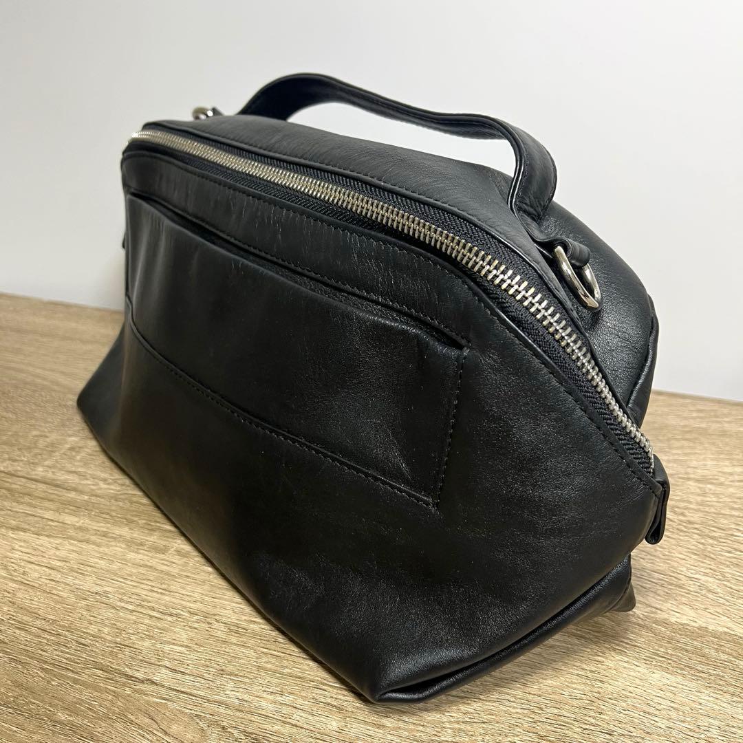 ear PAPILLONNER 牛革 ショルダーバッグ 黒 ブラック