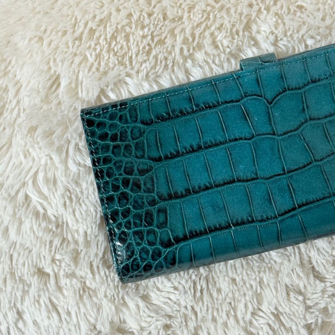 ⭐️新品未使用⭐️　Epoi　エポイ　クロコ型押し　長財布　ベルトストラップ