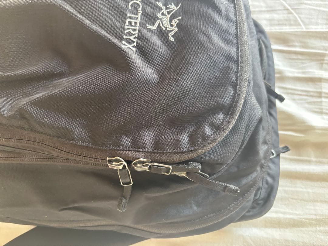 アークテリクス PENDER ペンダー　廃盤　ブラック 通学　通勤　リュック