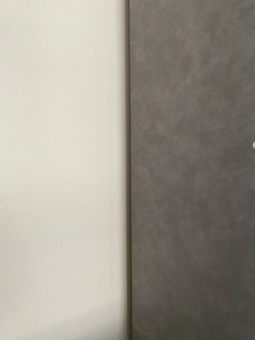 グレーの食器棚 4引き出し 3棚、カップボード、キッチン収納