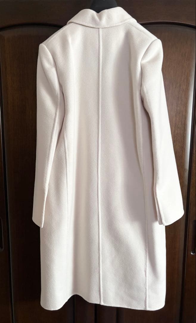 週末限定！FENDI 最高級裏FFウールコート　美品38 ホワイト