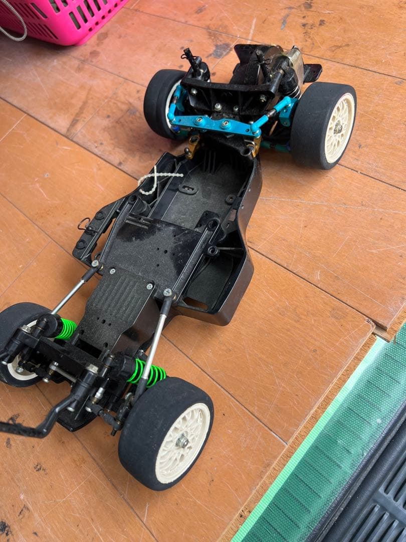 当時物　3台纏めてFー1、ＴＡー０３？、FF シャシー