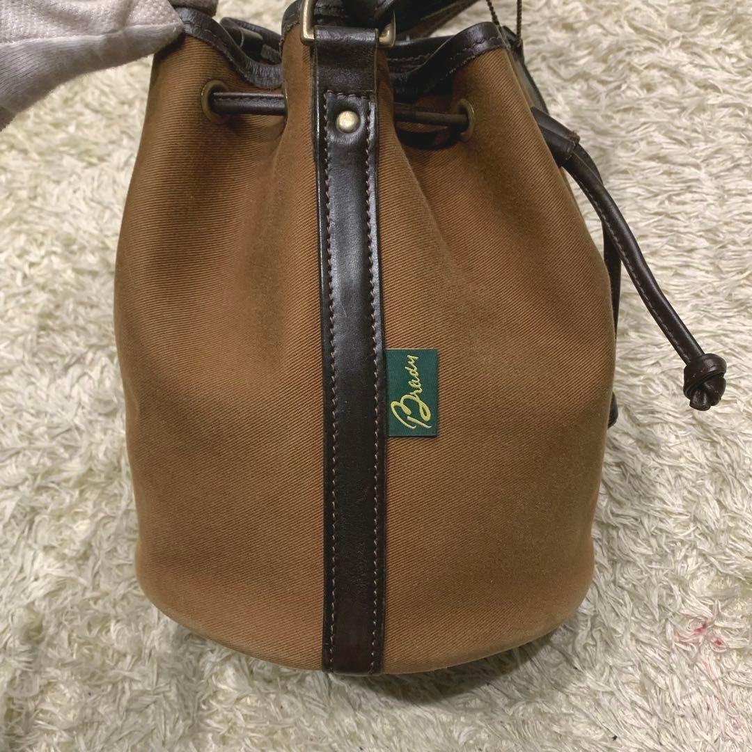 美品✨ ブレディ カルダーミニ ショルダーバッグ クロスボディ 巾着