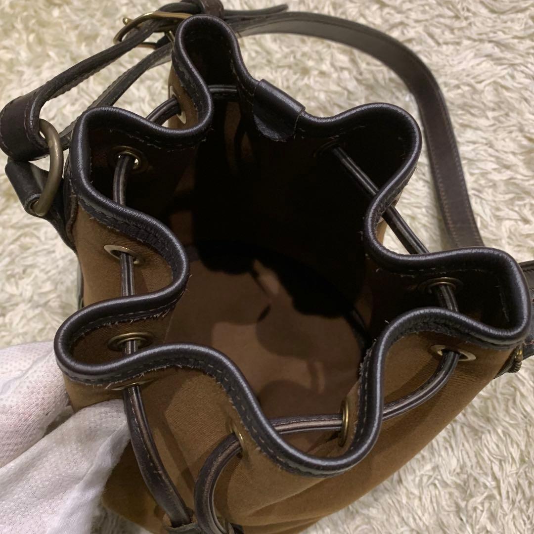 美品✨ ブレディ カルダーミニ ショルダーバッグ クロスボディ 巾着