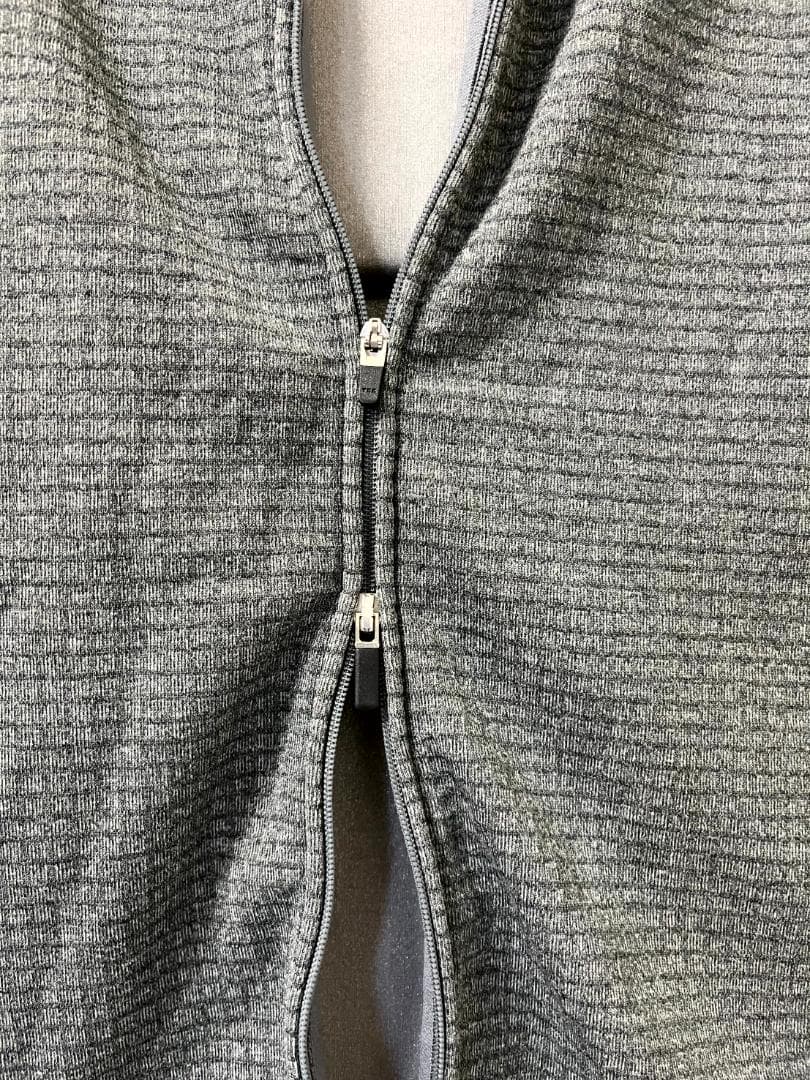 マウンテンマーシャルアーツ Ranor ジップアップフーディ