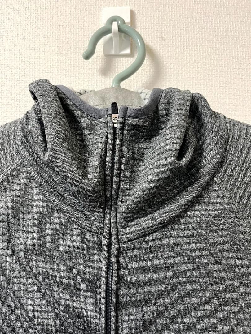 マウンテンマーシャルアーツ Ranor ジップアップフーディ