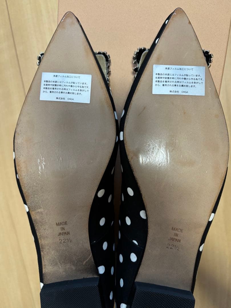 新品未使用ohga ドットビジューパンプス　22.5