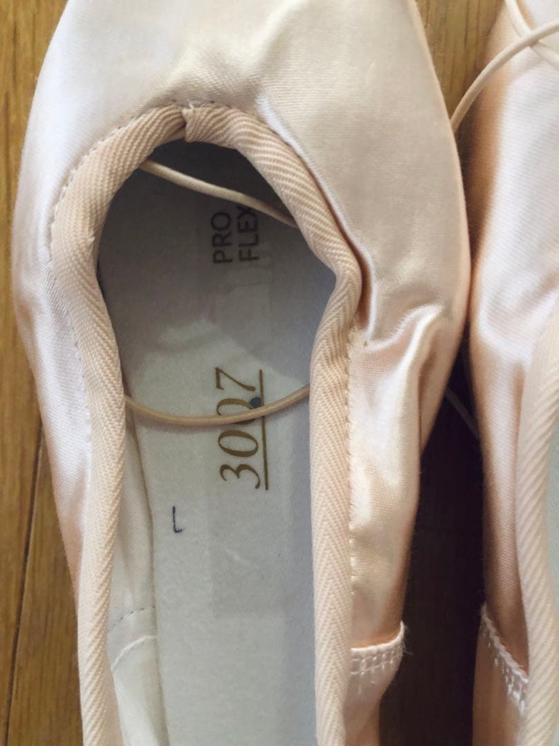 新品同様Grishiko グリシコ プロフレックス3007 トゥシューズ 5xx