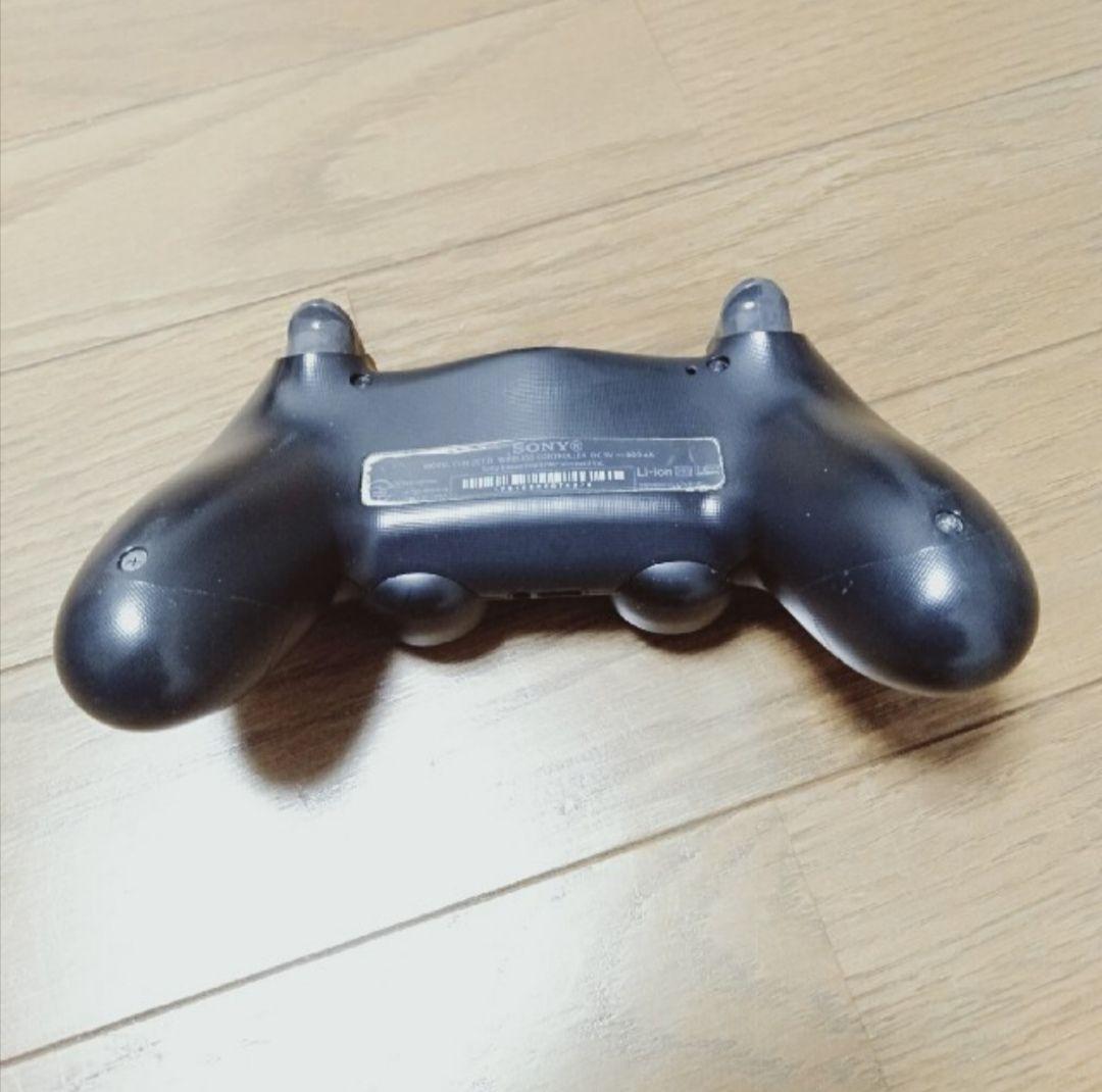 ps4本体 コントローラー2台　ソフト4本