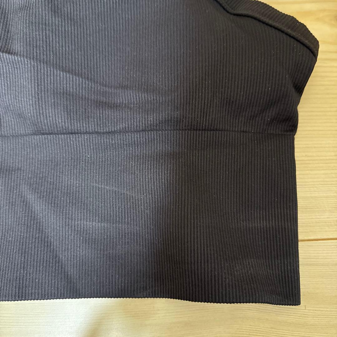 新品タグなし　極美品　Alo yoga Mサイズ