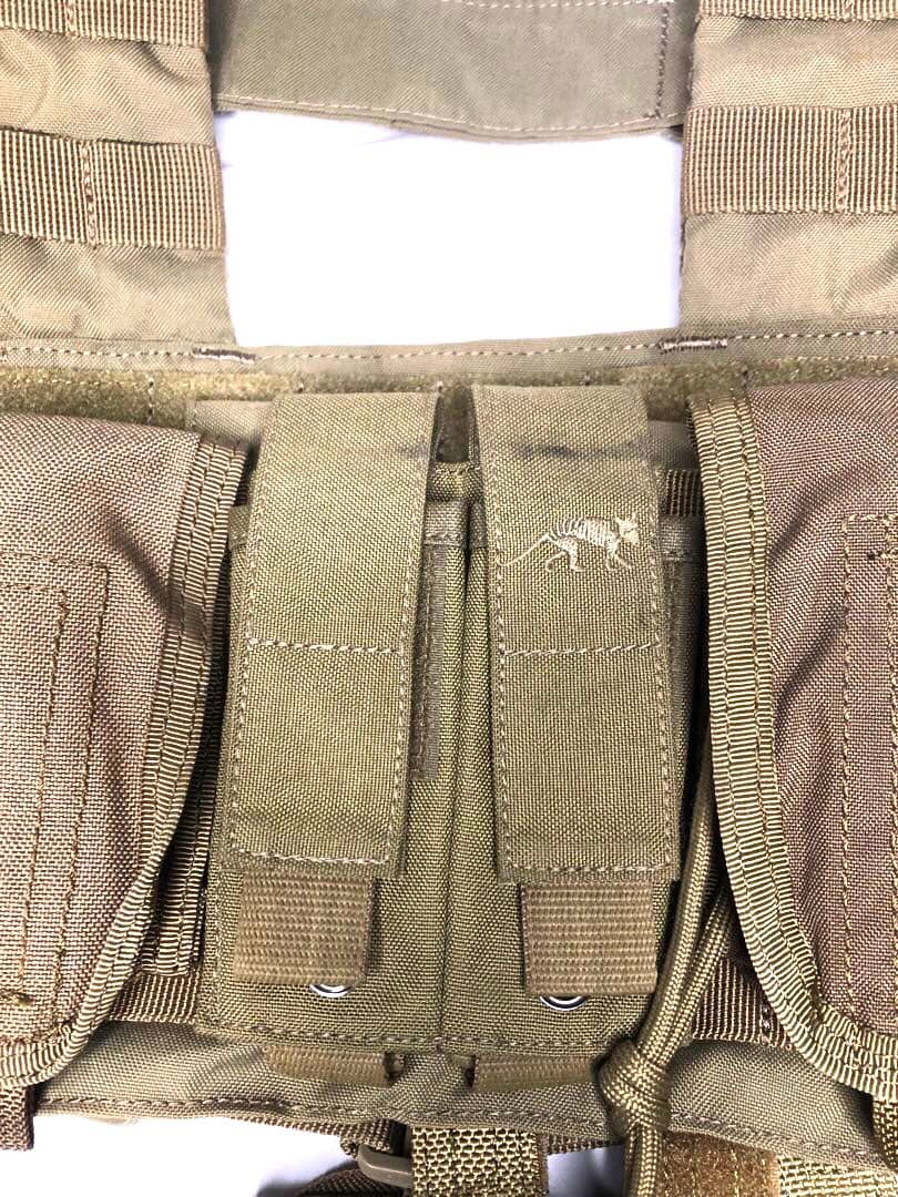 5.11タクティカルのチェストリグ&タスマニアンタイガーポーチ類その他ポーチ付き