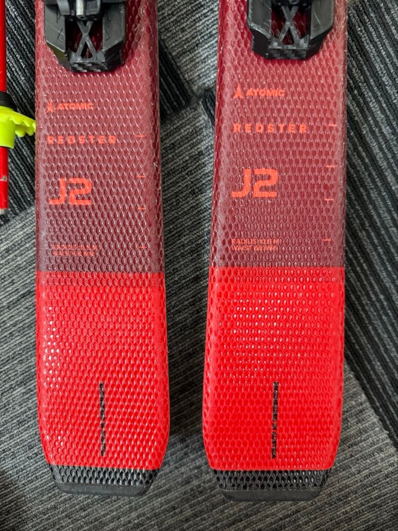 ATOMIC アトミック スキー板、ビンディング、ストック3点、スキーケースつき