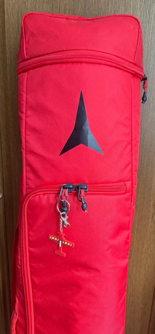 ATOMIC アトミック スキー板、ビンディング、ストック3点、スキーケースつき